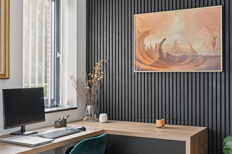 Cuisine ouverte de style moderne bois, noir et blanc à Berloz | Raison Home - 6