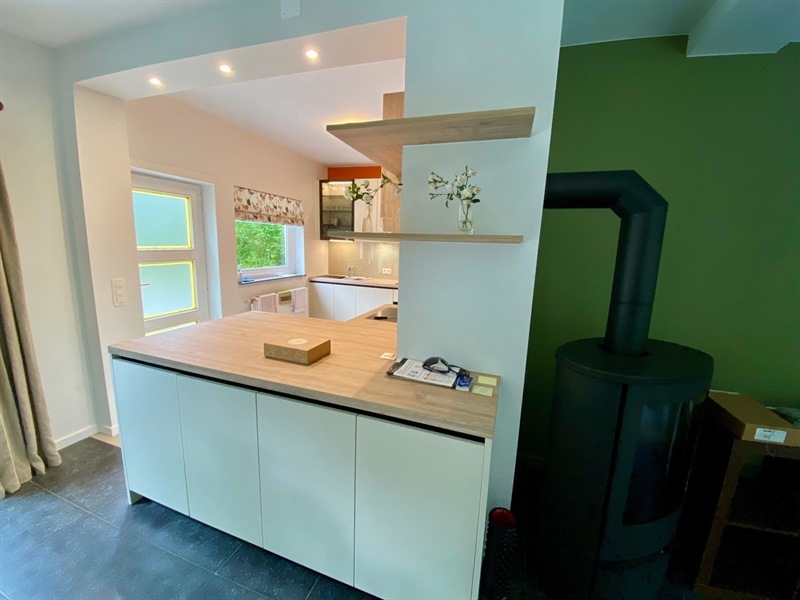 Cuisine ouverte de style moderne à Genval | Raison Home - 3