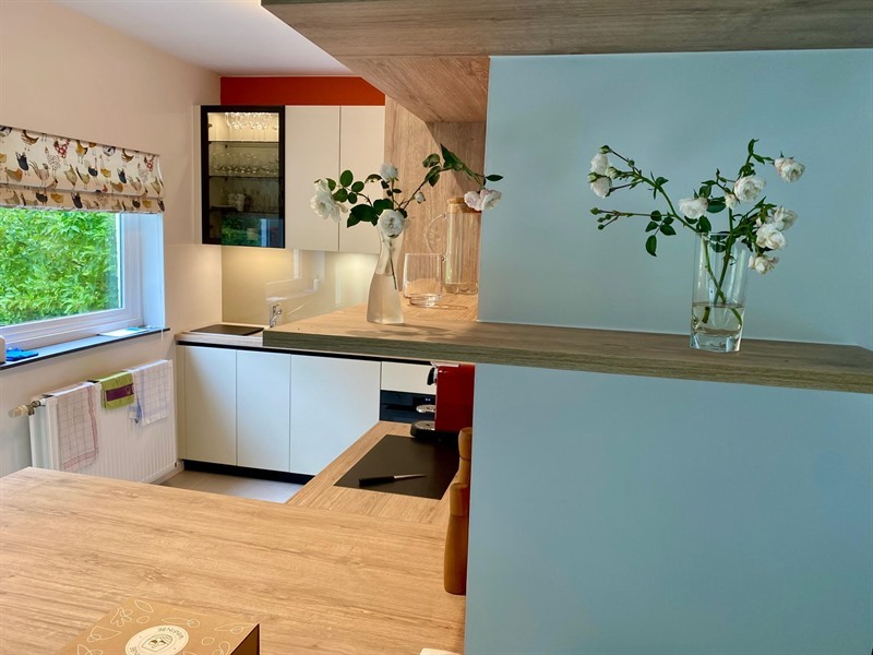 Cuisine ouverte de style moderne à Genval | Raison Home - 4