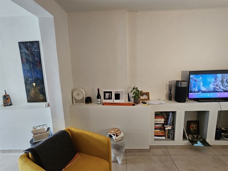 Bibliothèque blanche moderne à Mons | Raison Home - 7