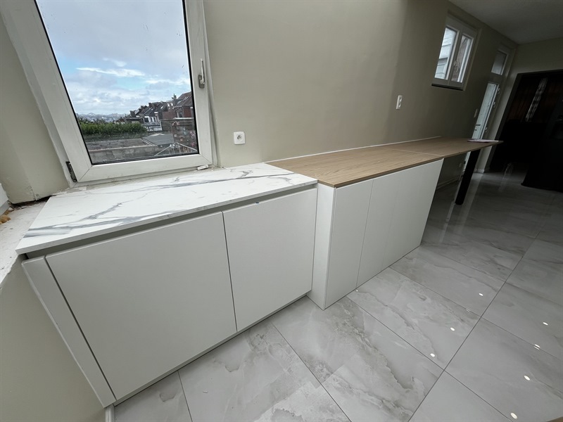 Cuisine de style moderne blanc à Marcinelle | Raison Home - 3
