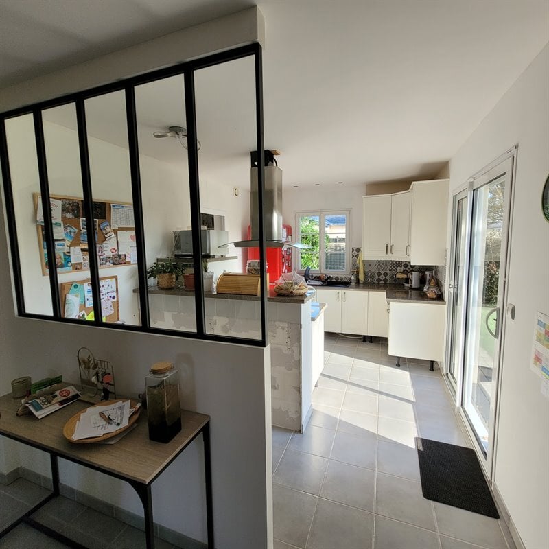 Cuisine de style nature gris à Donges | Raison Home - 4