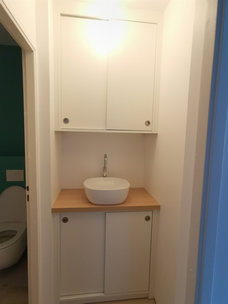 Aménagement d'entrée, sous-escalier, claustra et lave-main à Jarville-la-Malgrange | Raison Home - 4