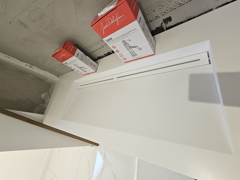 Aménagement de maison (dressing, entrée, meuble TV, salle de bain) à Heicourt | Raison Home - 3