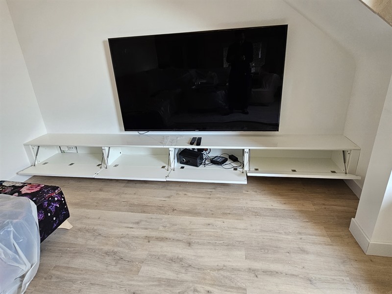 Aménagement de maison (dressing, entrée, meuble TV, salle de bain) à Heicourt | Raison Home - 6