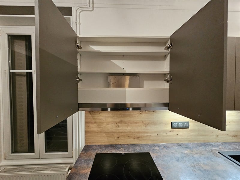 Cuisine de style industriel bois, beige et gris à Saint-Max | Raison Home - 5