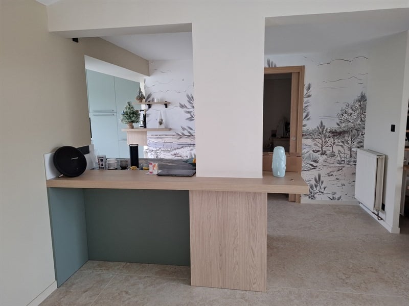 Cuisine nature bois et vert à Château d'Olonne | Raison Home - 4