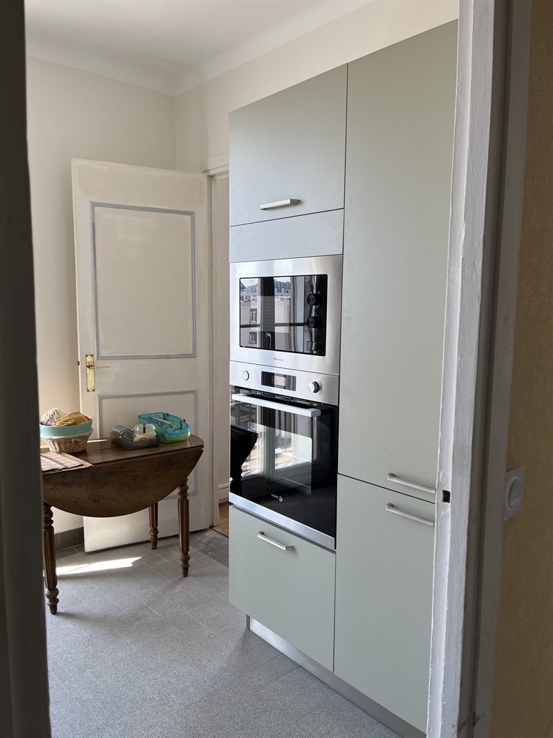Cuisine fermée bois et vert au Havre | Raison Home - 4