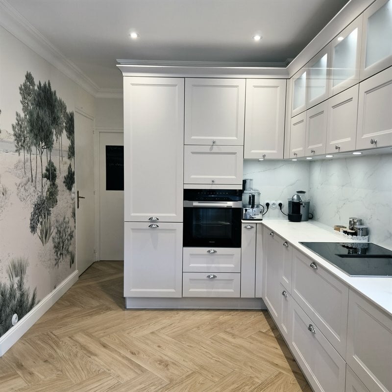 Cuisine fermée de style campagne beige à Le Havre | Raison Home - 4