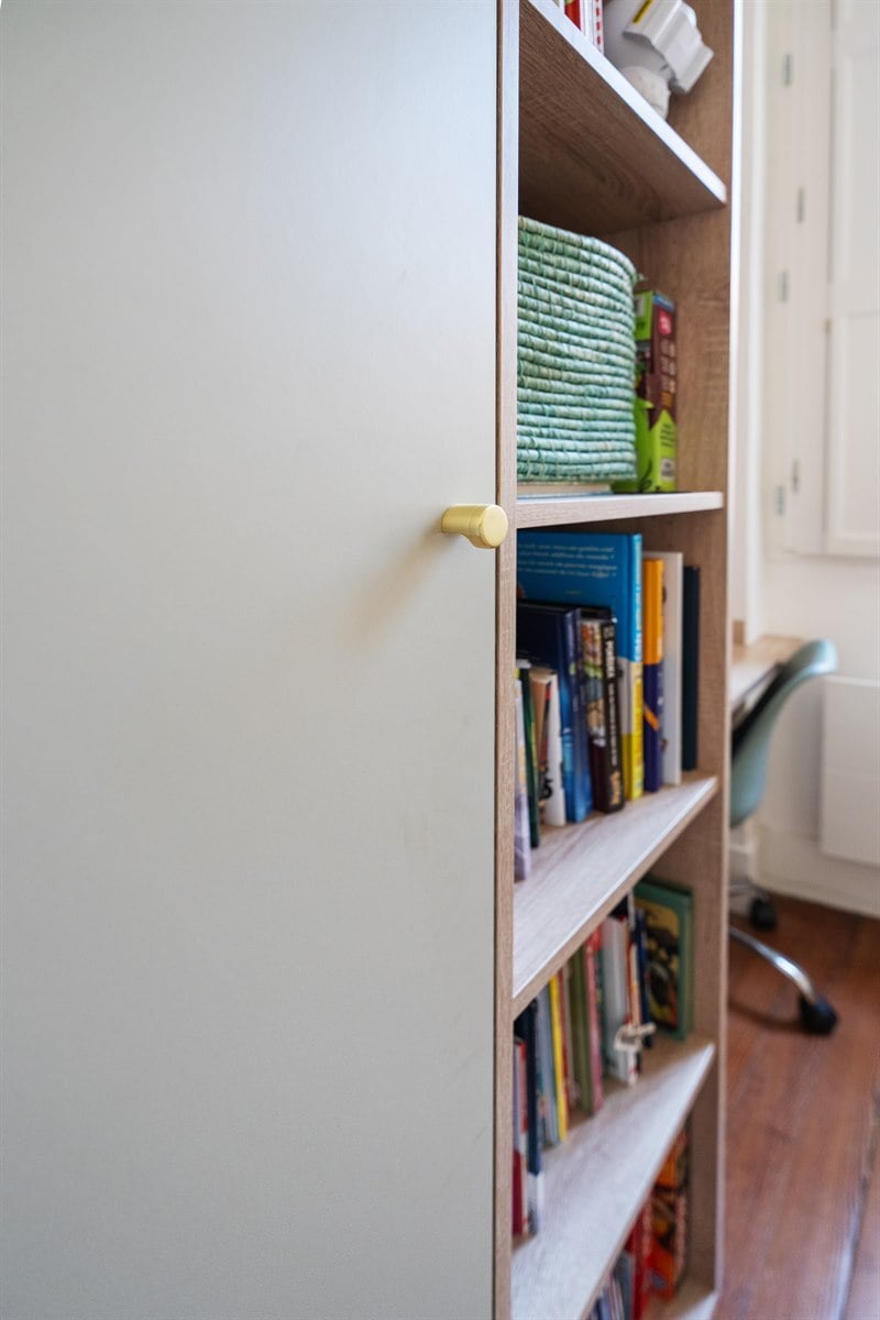 Rangements et bureau bois et vert à Toulouse | Raison Home - 7
