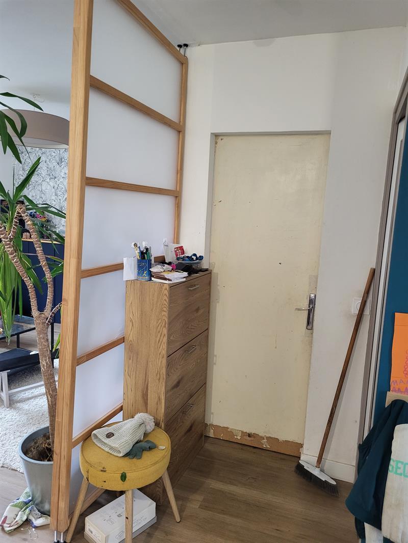 Cuisine en U bois et bleu à Vertou | Raison Home - 8