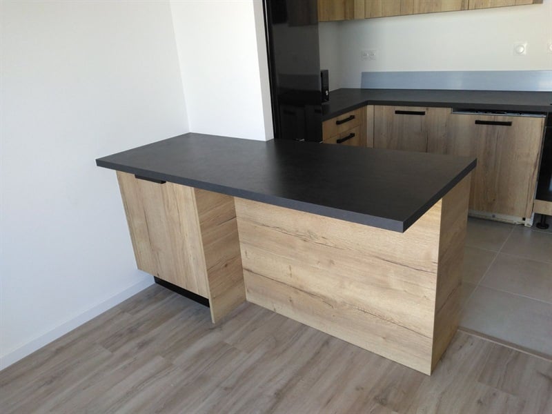 Cuisine ouverte de style nature bois | Raison Home - 5