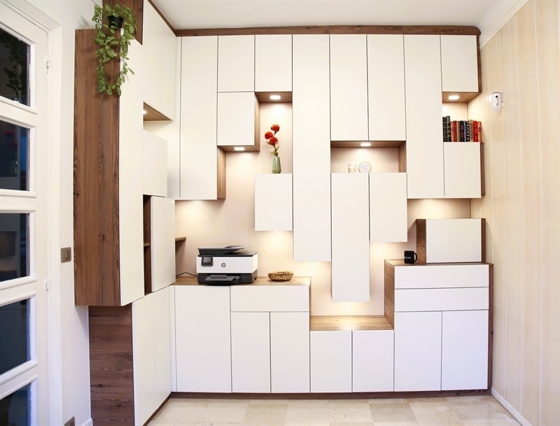 Rangements sur-mesure et design bois et blanc à St-Nom-la-Breteche | Raison Home - 1