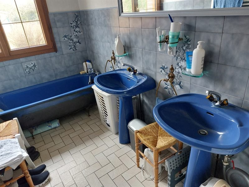 Salle de bains de style moderne à Ferin | Raison Home - 3