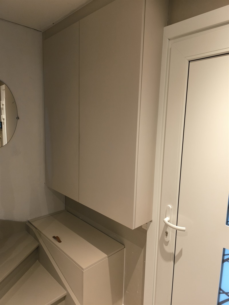 Autres pièces ouvert de style moderne beige à Crespin | Raison Home - 3