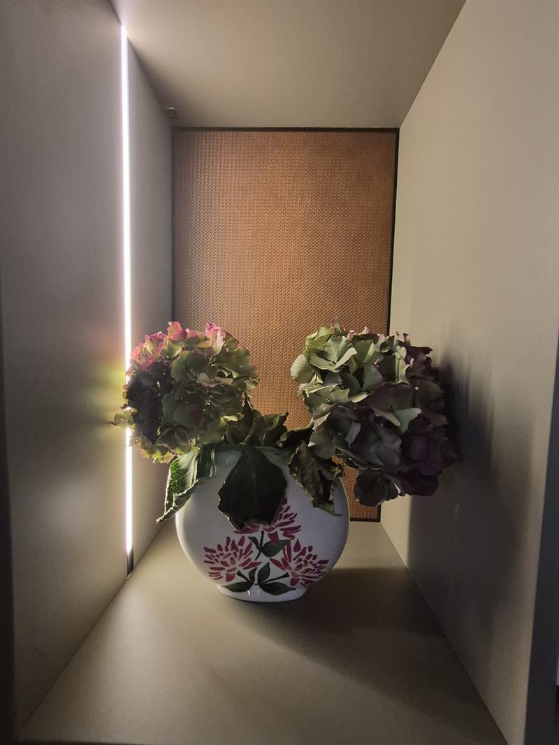 Chambre fermée de style campagne vert et marron à Bechy | Raison Home - 7