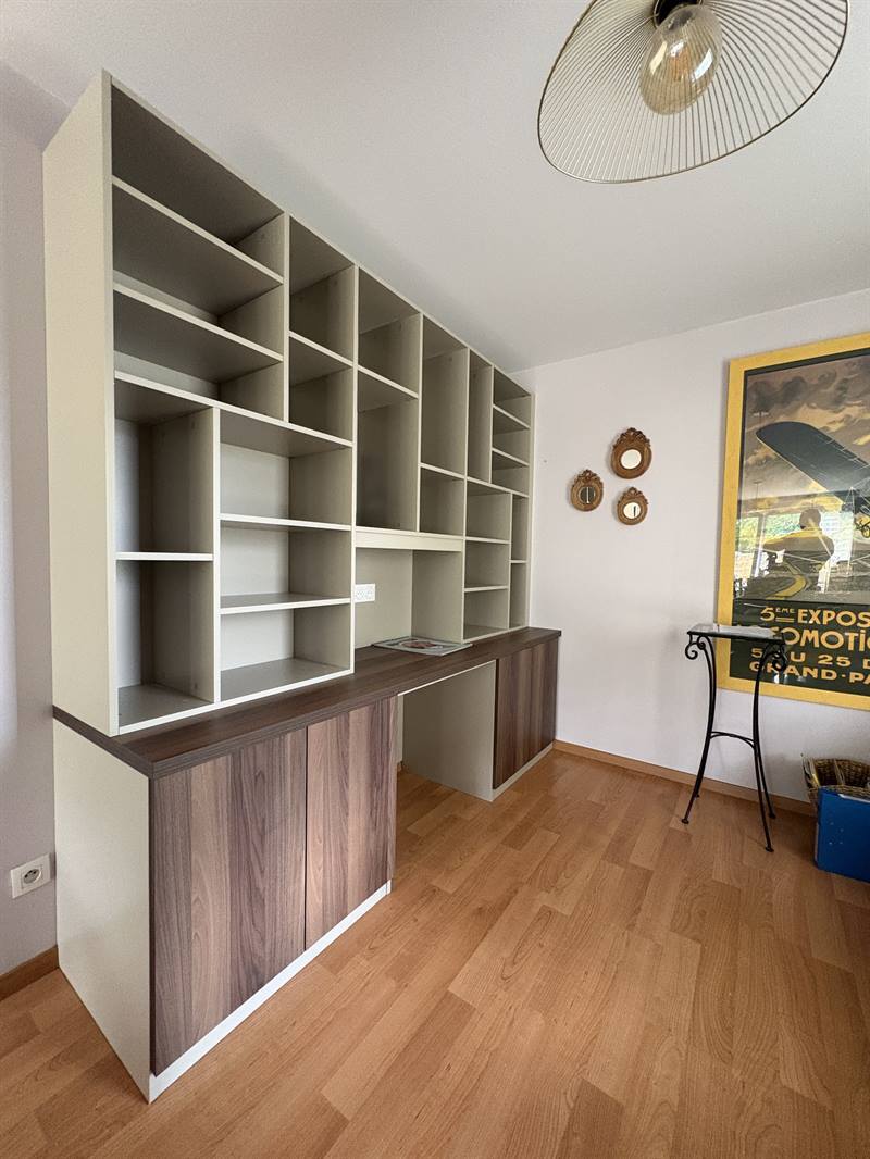 Bibliothèque bois et beige à Amiens | Raison Home - 1