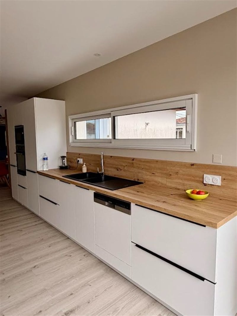 Cuisine nature bois et blanc à Niort | Raison Home - 4