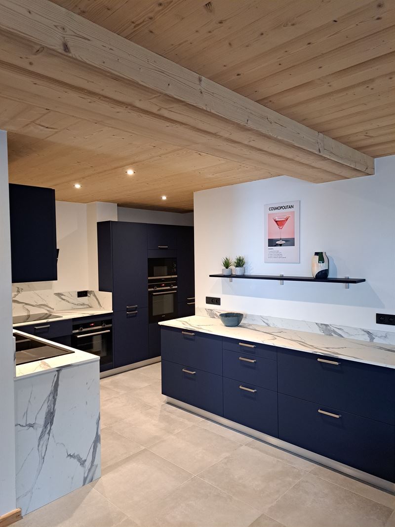 Cuisines modernes dans 3 appartements montagnards chaleureux à Morzine | Raison Home - 7